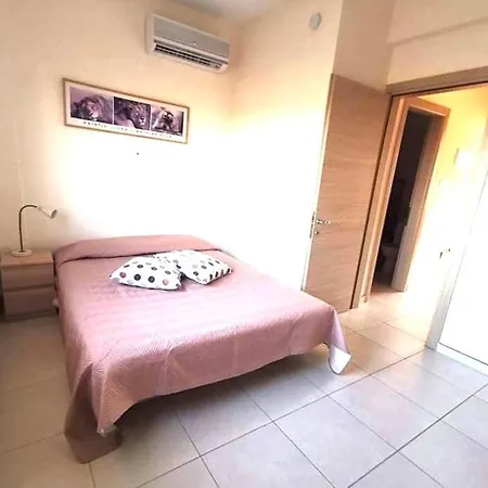 Ionian Breeze Family House Walk To And Dining Hébergement de vacances Paralímni