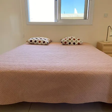 Vakantiehuis Ionian Breeze Family House Walk To And Dining Paralimni