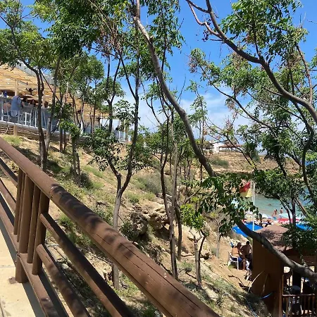 Vakantiehuis Ionian Breeze Family House Walk To And Dining Paralimni